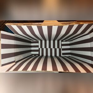 Henri bendel official shipping box